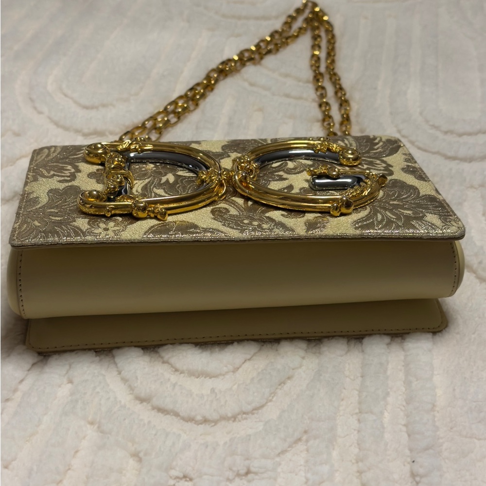 Dolce & Gabbana Gold DG Girls Flap Bag - Picture 2 of 11